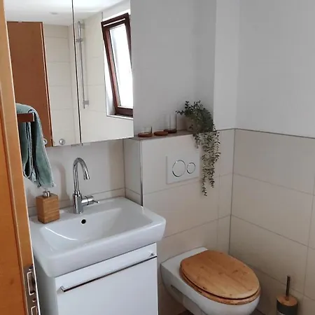 Maerchen アパート Niestetal